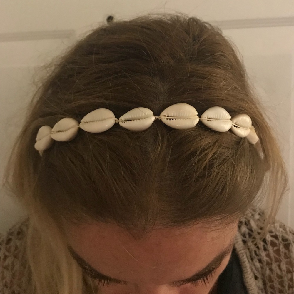 Sea Shell Necklace / Hair Band - Picture 3 of 3
